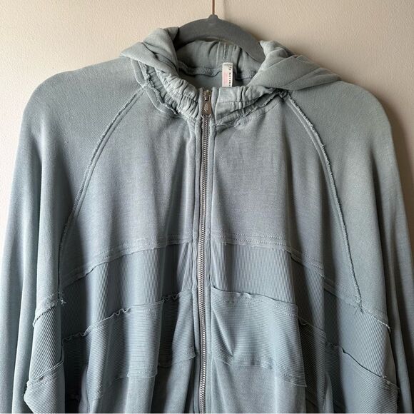 Free People Movement Trekking Out Zip Up Boho Athletic Hooded Sweatshirt Size S - Picture 11 of 11